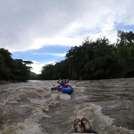La Mansion Hostel ซานกิล ภายนอก รูปภาพ
